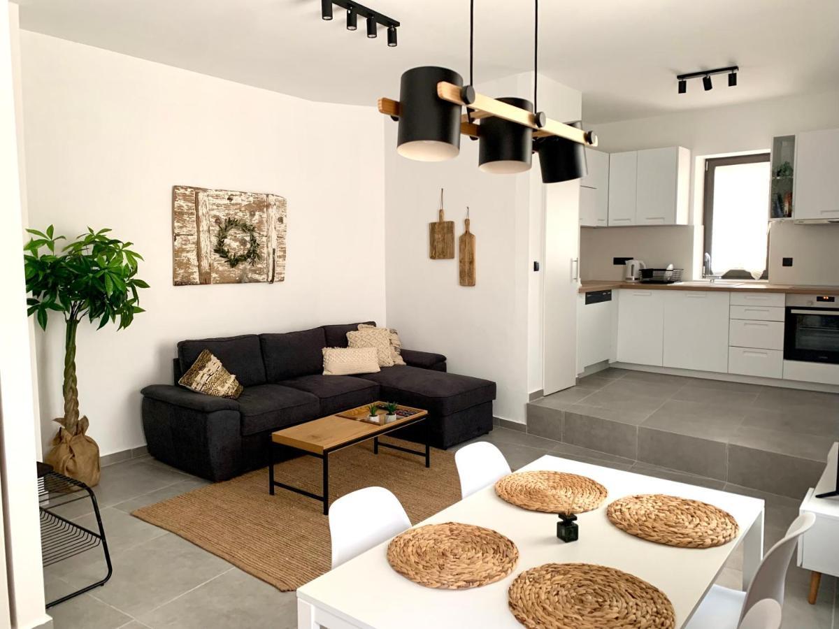 The Backyard Villa Eva ภายนอก รูปภาพ